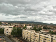 Pretežno oblačno vrijeme, moguća slaba kiša