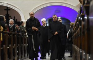 Predstavnici svih religija molili za mir: Možda neće čuti svjetski moćnici, ali hoće Bog