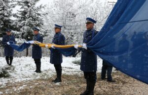Podizanjem zastave na Humu i intoniranjem himne počelo obilježavanje Dana državnosti BiH
