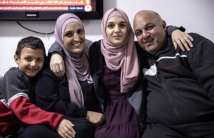 Emotivni susret s porodicom: Palestinka Malak Salman puštena iz izraelskog zatvora nakon osam godina