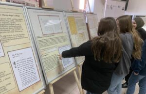 Izložba “Slovom o slovu: Tragovima bosanske pismenosti” nakon Kozarca seli u Prijedor