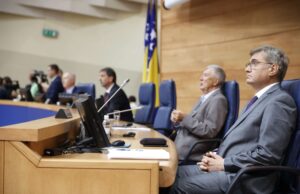 Bh parlamentarci zarađuju preko 6000 KM mjesečno, a gotovo ništa ne rade