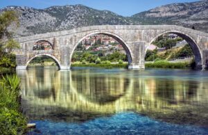 Jedan od najljepših primjera osmanske arhitekture u Bosni i Hercegovini, Arslanagića most u Trebinju