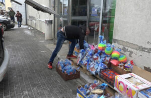 Paketi iz Sanskog Mosta i ove godine putuju u Pazarić