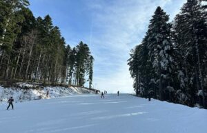 Ski staze na Kozari okupirane skijašima