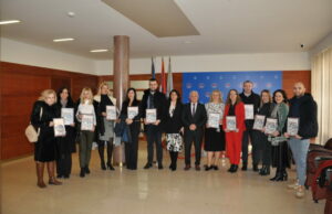 Zahvalnice školama prijedorske regije za učešće u humanitarnim projektima za pomoć djeci Kosova