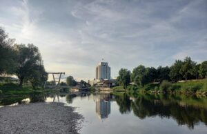 Maglovito i oblačno uz postepeno rezvedravanje