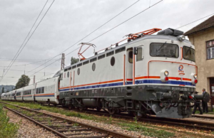 Javna preduzeća u dubiozu nisu potonula sama, njima je upravljala politika