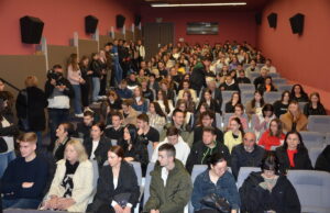 Potpisani ugovori sa 259 novih stipendista