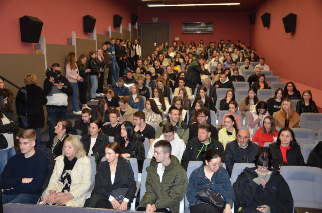 19675_VRU_5841_resize