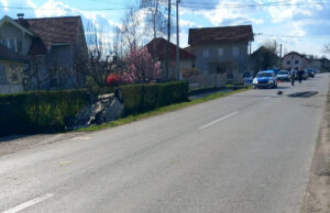 Ćela: Više vozila završilo u jarku