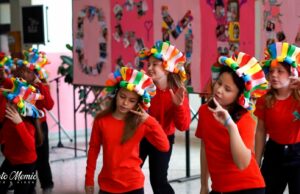 Priredba povodom “Dana žena” u osnovnoj školi u Kozarcu