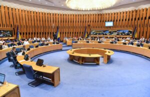 Upitna fotelja Amidžića i Košarca