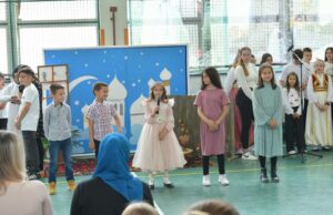 U osnovnoj školi “Kozarac” održana Bajramska priredba