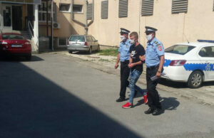 Branio majku pa ubio rođaka