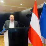 IMG-5b5254264762962b5ef35a9e276b2314-V