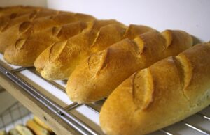 Kruh sve manji, cijena sve viša, nadležni ne rade ništa!