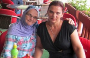 Nevjerovatna priča iz BiH: Čekajući u redu na šalteru pronašla majku nakon 23 godine