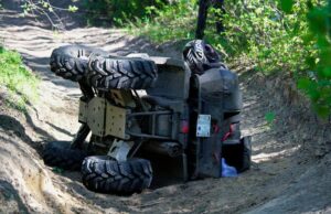 Prevrtanjem ATV-a smrtno stradalo jedno lice