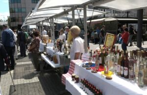 U Prijedoru otvoren prvi Festival voćnih rakija i zdrave hrane “Zdravica”