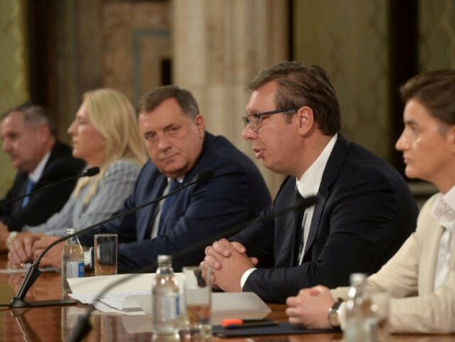 res_1716717049_jasna-poruka-dodiku-iz-beograda-mi-cemo-biti-uz-nas-narod-u-bih-pratimo-situaciju-ali-treba-sacekati-o-narednim-potezima