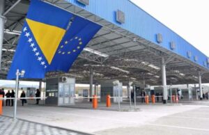 Zbog gužvi na granici voće godinama propada: ‘Nepovratno gubimo kupce, Hrvatska ne želi saradnju’