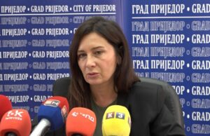 Počela isplata subvencija troškova prevoza srednjoškolaca, osnovcima besplatne knjige