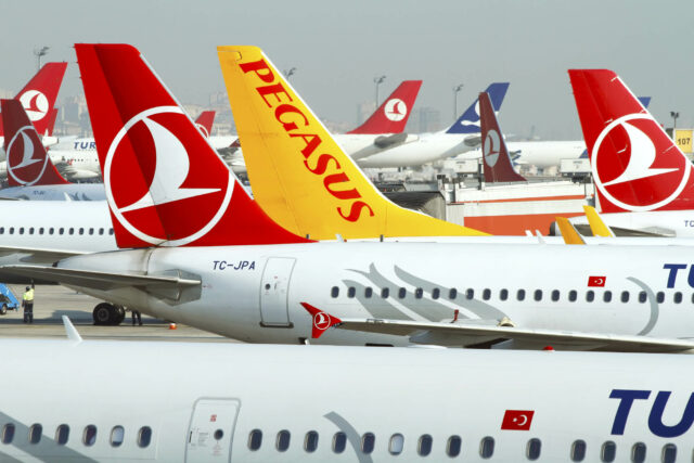 tails_of_turkish_air_carriers
