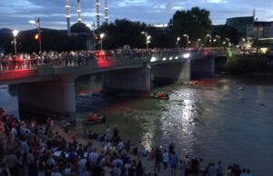Noćni skokovi sa Gradskog Mosta u Sanskom Mostu 31. jula