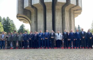 Služen spomen i položeno cvijeće za žrtve na Kozari