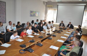 Grad potpisao ugovore sa 50 mladih perspektivnih sportista koji su ostvarili pravo na stipendije