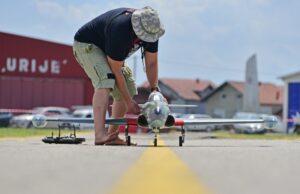 U subotu 20. jula eromodelarski aeromiting “TopFun”