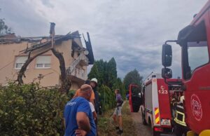 Stravičan udar groma: Izgorjelo potkrovlje kuće