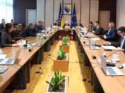 “Funkcije preuzimaju neobrazovani i nesposobni”