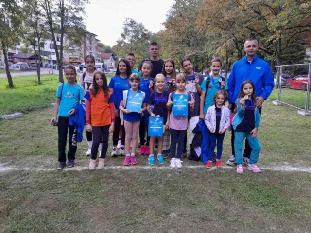 IMG-7942be3a00af2938312fffd8d674ce61-V-1024x768