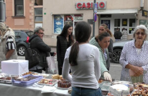 Učenici osnovne škole organizovali kolačijadu za Jablanicu