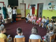 Milksan obradovao mališane