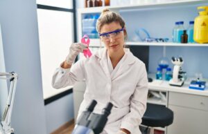 Šest skrivenih simptoma agresivnog raka: Jedan znak se može pojaviti i na vašem licu