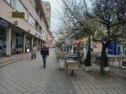 Oblačno vrijeme sa slabom kišom