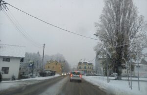 Zbog kvara na dalekovodima određena naselja u Prijedoru bez struje