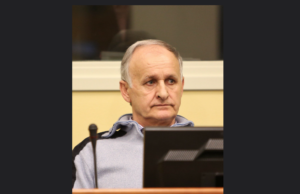 Komandant vojske RS: Volio bih se pokloniti žrtvama genocida u Srebrenici