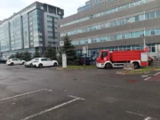 Naguravanja sa policijom, institucije “u mraku”, blokiran parking kod RTRS-a, protesti i nove oštrije mjere