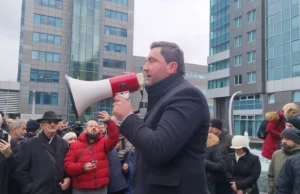 Protestni skup u Bijeljini: Dosta je otimanja