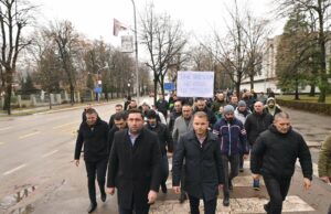 Protest u Banjaluci: Policija upozorila Stanivukovića, građani ispred Vlade