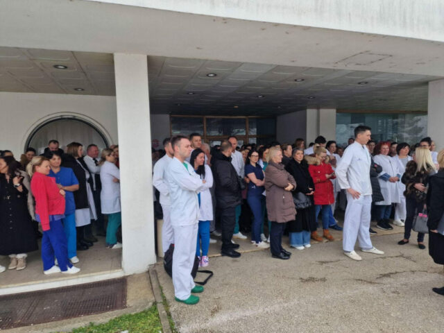 Bolnica-protest-2-1068x801