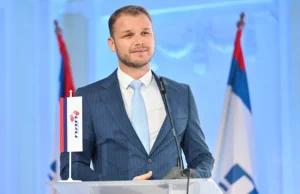 Stanivuković ismijao Igora Dodika: Dijete u osnovnoj školi bolje govori, njegove izjave su ko pismeni rad