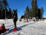 Posjetioci ponovo oživjeli Kozaru, uživaju u zimskim sportovima, šetnji, ali i gurmanskim izazovima