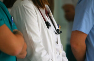 Dižu se i medicinari: Kako za njega ima 20 miliona KM, a za nas godinama ništa