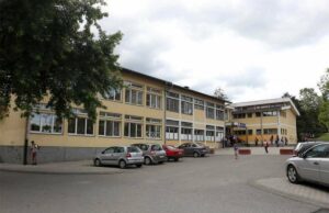 Incident u Banjaluci: Učenica polomila ruke, majka krivi školske drugare