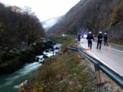 Vozač sletio u rijeku i poginuo